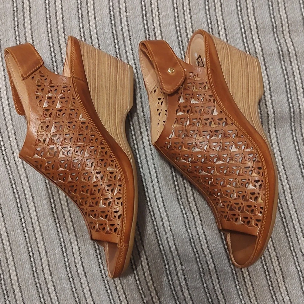 Pikolinos wedge heals with open toe - Picture 3 of 9